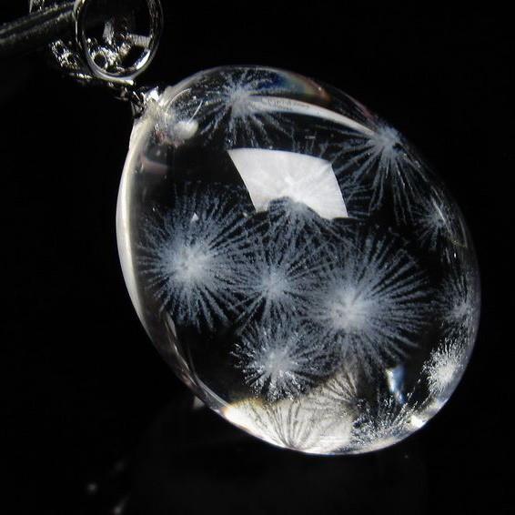 水晶 ペンダント レーザー彫刻 一点物 112-4397 : 天然石