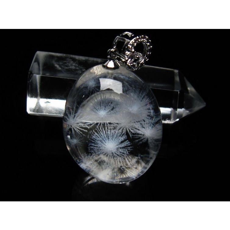 水晶 ペンダント レーザー彫刻 一点物 112-4397 : 天然石