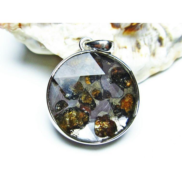 パラサイト隕石 ペンダントヘッド パラサイト隕石 ペンダント ペリドット カンラン石 大衛星 一点物 送料