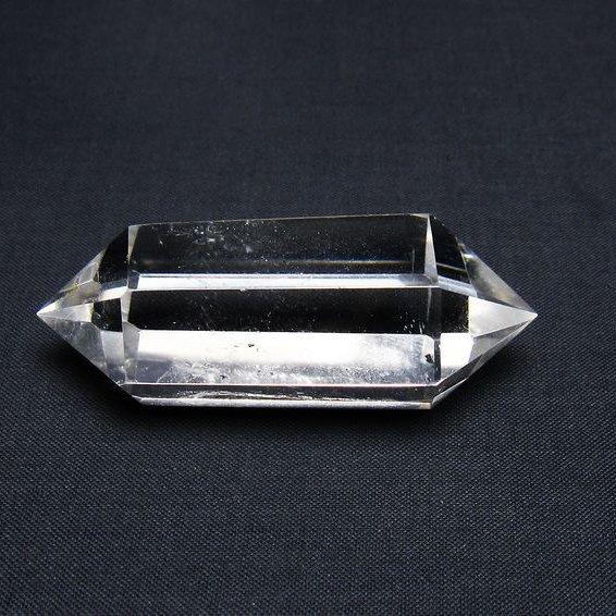 天然石 六角柱 原石 クラスター タワー ポイント 標本 パワーストーン 水晶 六角柱 ダブルポイント 原石 ポイント 一点物 142-7898 | 天然石