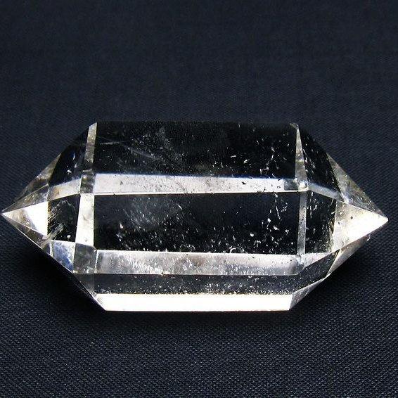 水晶六角柱 208g 水晶 六角柱 ダブルポイント 一点物 142-8739 : 天然石