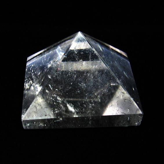 水晶 ピラミッド置物 一点物 145-463 : 天然石・パワーストーンの東昇