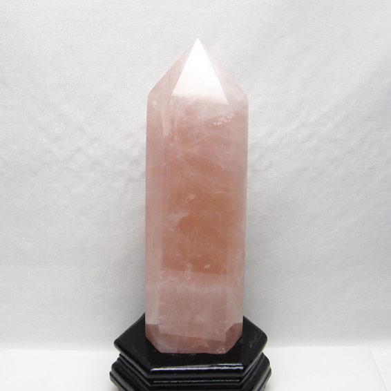 1.2Kg ローズクォーツ ポイント 六角柱 台座付属 一点物 送料無料 152