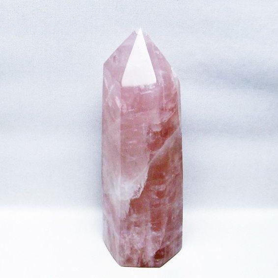 1.1Kg ローズクォーツ 六角柱 一点物 [送料無料] 152-2748 : 天然石