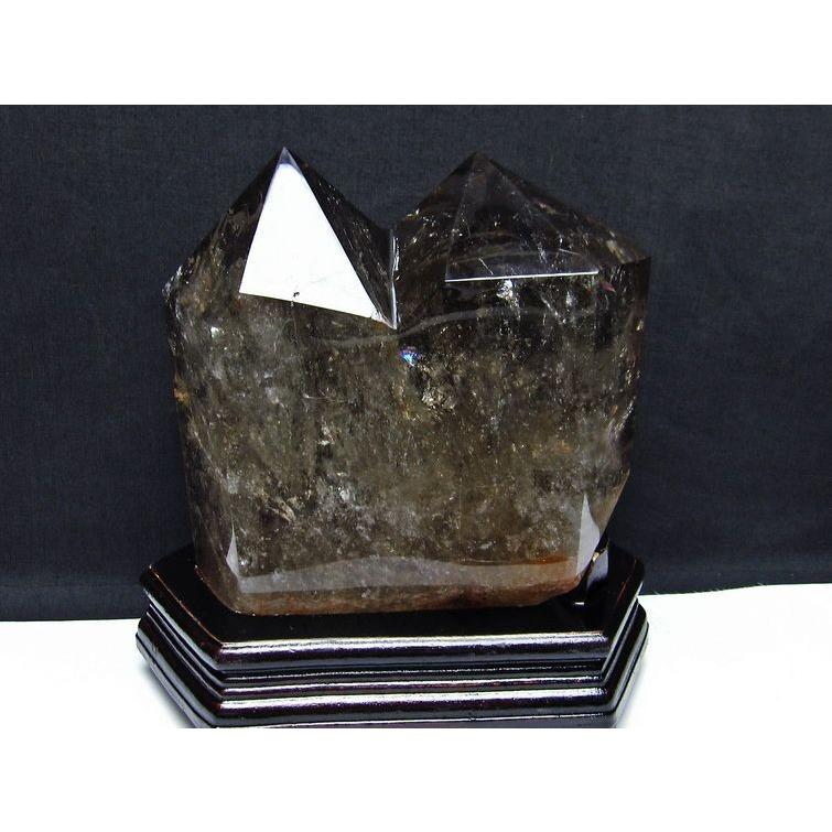 スモーキークォーツ 煙水晶 六角柱 ダブルポイント 虹入り 4.4Kg 台座