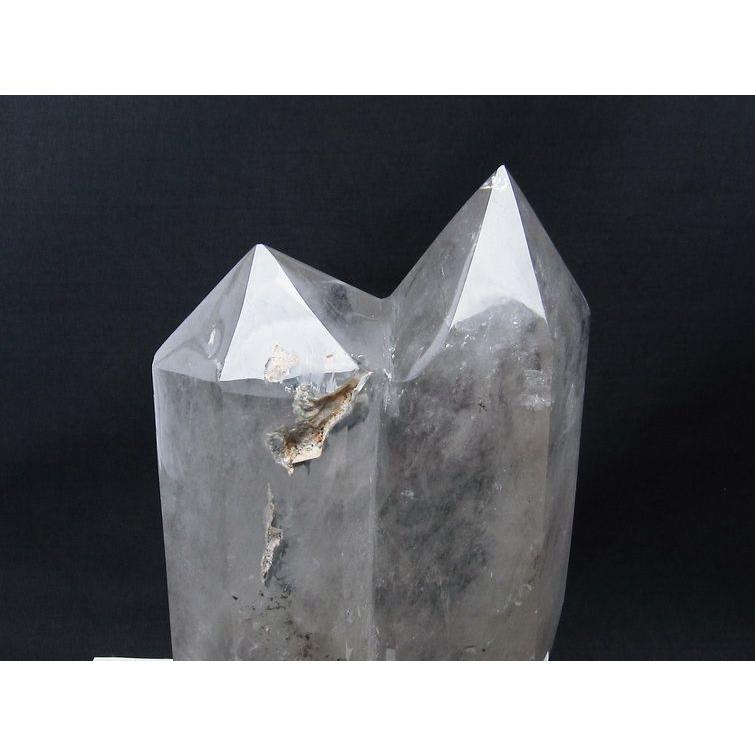 3.3Kg 水晶 六角柱 ダブルポイント 台座付属 送料無料 一点物 162-238
