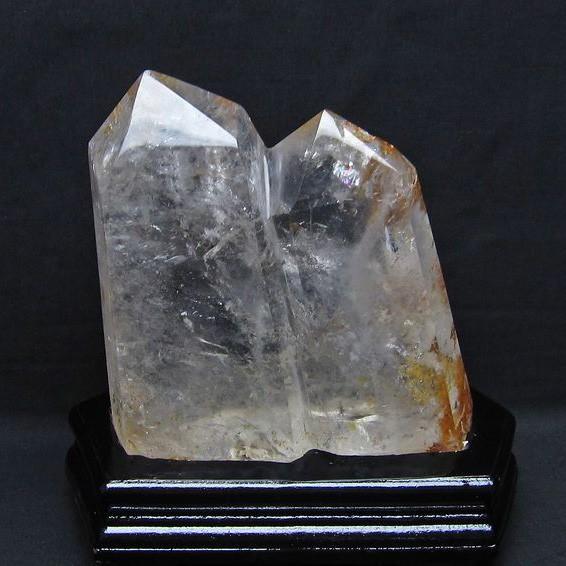 2.6Kg 水晶 六角柱 白水晶 水晶ポイント 台座付属 送料無料 一点物 162