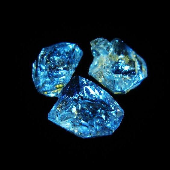 オイルインクォーツ 原石 石油入り 水晶 171-5205 : 天然石