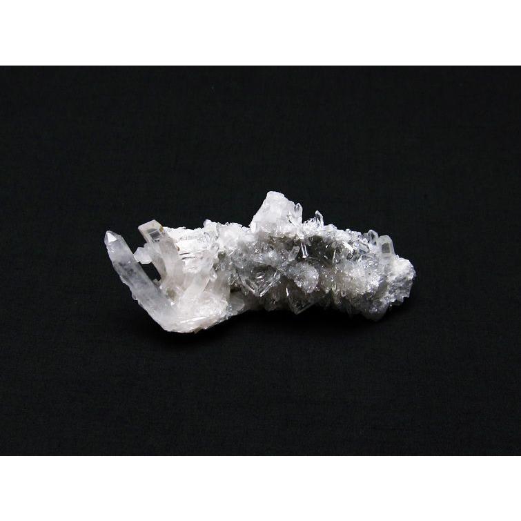 水晶 クラスター 66g 原石 四川省産 一点物 172-1725 : 天然石