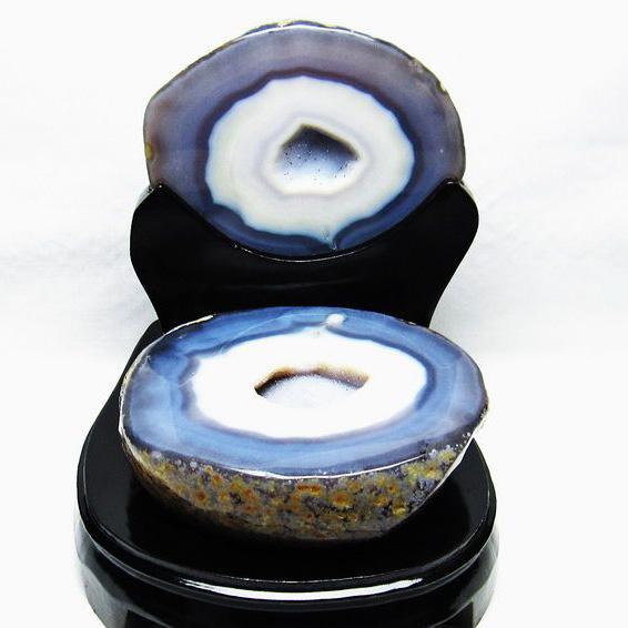 3.8Kg トレジャーメノウ 原石 置物 ジオード 風水 開運 台座付属 一点