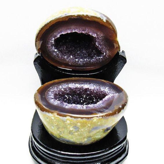 台座付き トレジャーメノウ アゲート 1.3Kg トレジャーメノウ アゲート 台座付属 原石 置物 一点物 送料無料