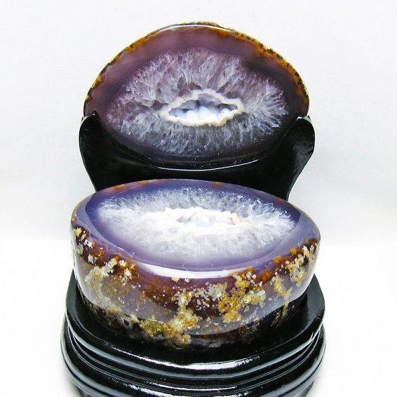 2.7Kg トレジャーメノウ アゲート ジオード 台座付属 一点物 送料無料