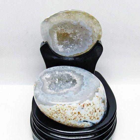 台座付き トレジャーメノウ アゲート トレジャーメノウ アゲート 瑪瑙 メノウ 置物 台座付属 送料無料 275