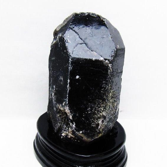 モリオン 1.6Kg 黒水晶 原石 山東省産 台座付属 一点物 送料無料 181