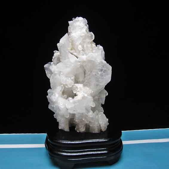 水晶クラスター 原石 1.5Kg アメリカ産 ファーデンクォーツ入り 送料