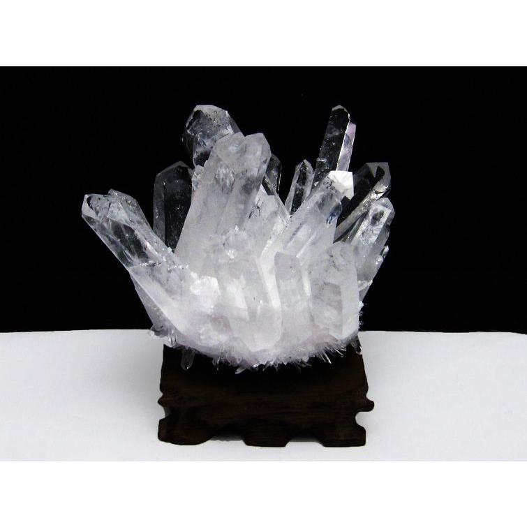 水晶 クラスター 593g 水晶 原石 台座付属 [送料無料] 一点物 182-4157 :182-4157:天然石・パワーストーンの東昇 - 通販  - Yahoo!ショッピング