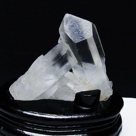 水晶 クラスター 原石 マダガスカル産 台座付属 一点物 182-6802