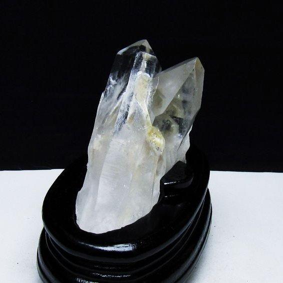 水晶 クラスター 原石 マダガスカル産 台座付属 一点物 182-6807