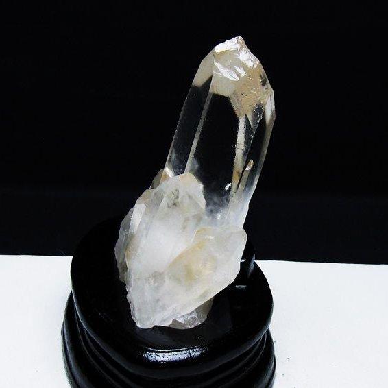 水晶 クラスター 原石 マダガスカル産 台座付属 一点物 182-6833 