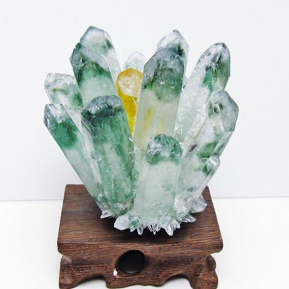 緑水晶 クラスター 原石 台座付属 一点物 182-7441 : 天然石