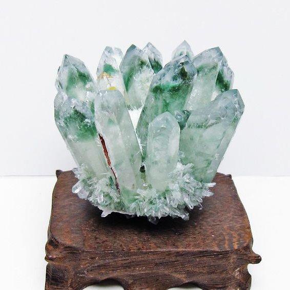 緑水晶 クラスター 原石 台座付属 一点物 182-7482 : 天然石