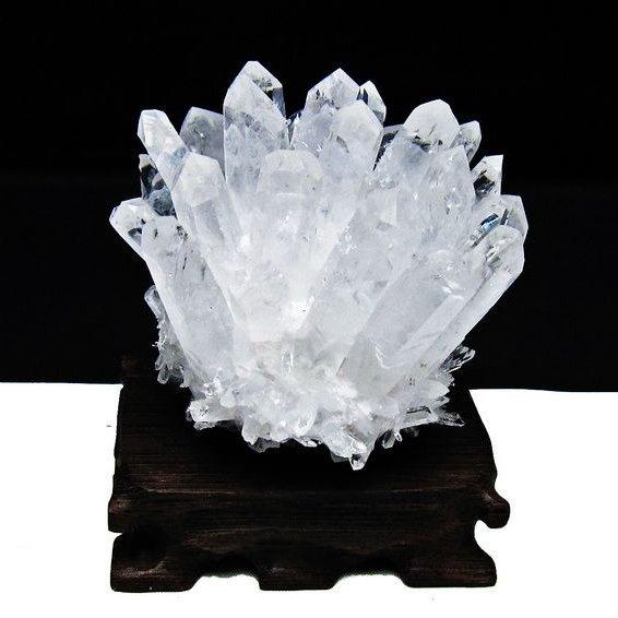 水晶 クラスター 原石 台座付属 一点物 182-8322 : 天然石