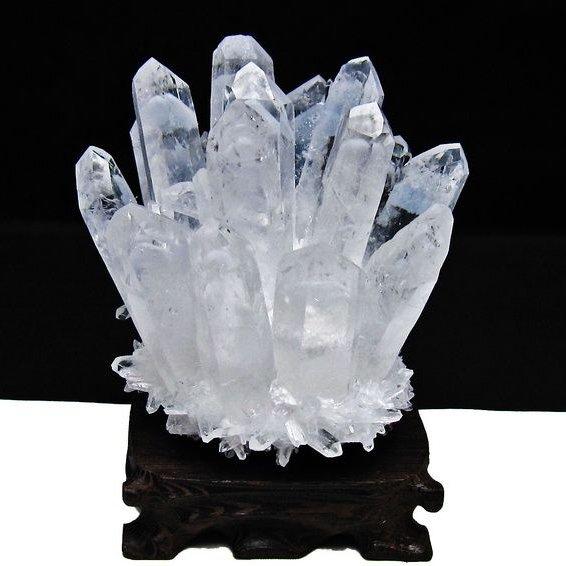 水晶 クラスター 原石 台座付属 一点物 送料無料 182-8351 : 天然石