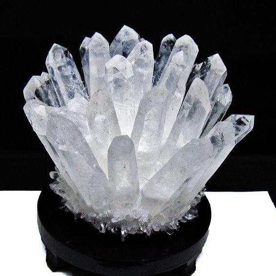 【最終値下げ!!】水晶クラスター 原石 天然石 パワーストーン 置き物 1.4Kg 水晶 クラスター 原石 台座付属 一点物 送料無料 182-8384
