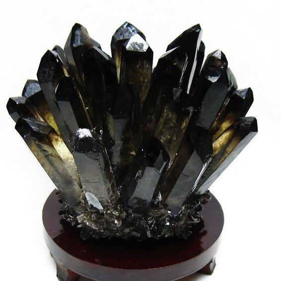 1.5Kg モリオン クラスター 黒水晶 原石 台座付属 一点物 送料無料 182