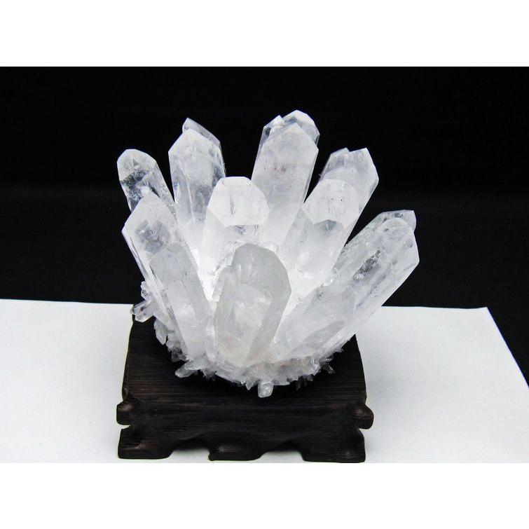 水晶 クラスター 原石 台座付属 一点物 送料無料 182-8622 : 天然石