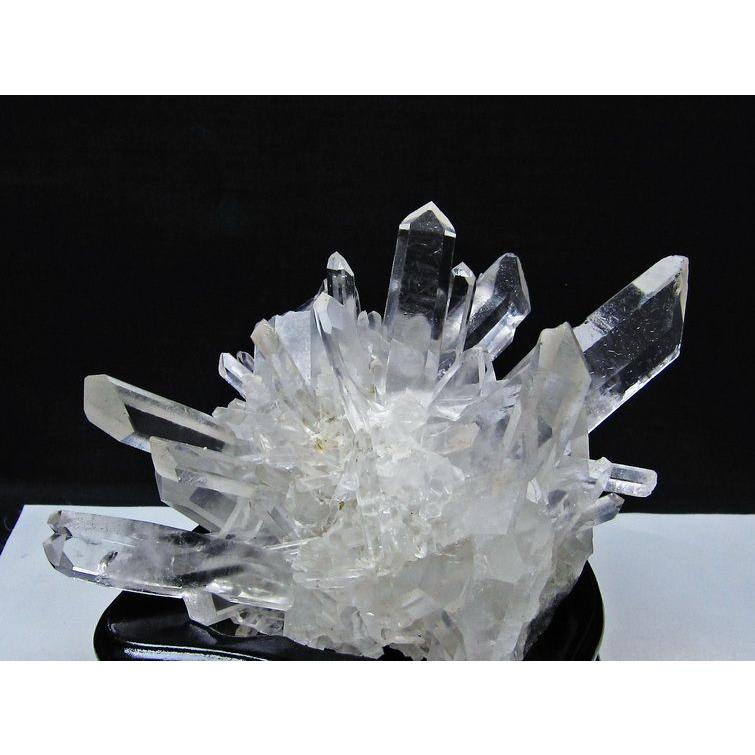 水晶 クラスター マダガスカル産 台座付属 原石 送料無料 一点物 182