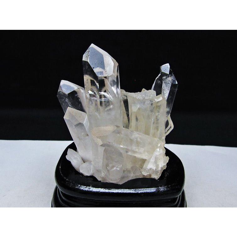 希少　マダガスカル産　水晶　クラスター　蓮　天然石　原石　光る台座付き　レア 水晶 クラスター マダガスカル産 台座付属 原石 送料無料 一点物 182