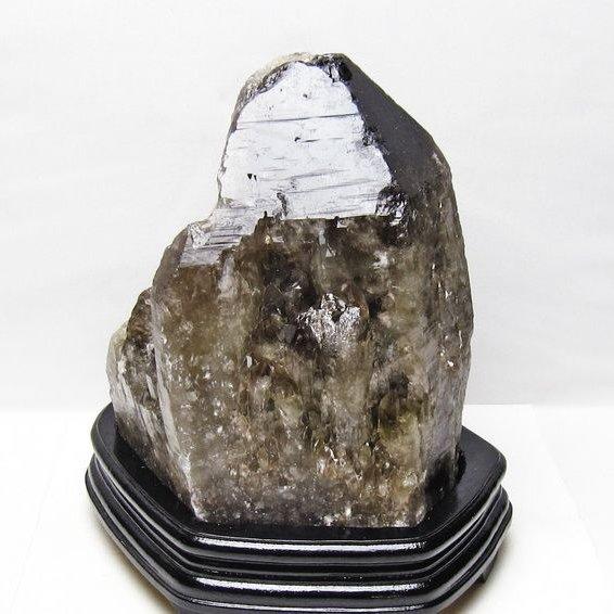 8Kg スモーキークォーツ 原石 煙水晶 エレスチャル 台座付属 送料無料