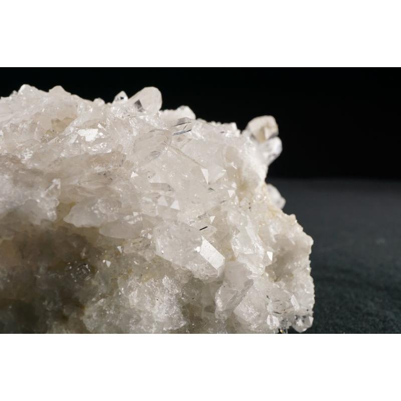 2Kg 水晶 クラスター 原石 ブラジル産 一点物 送料無料 192-631