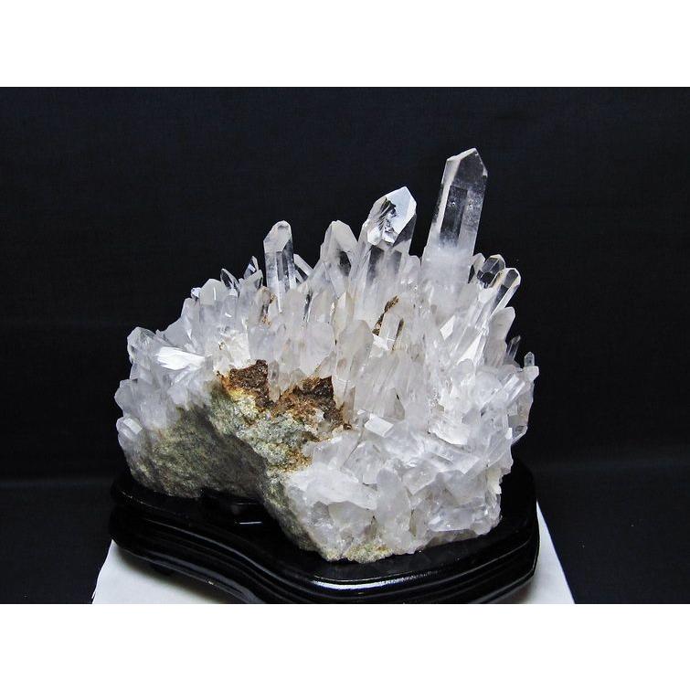 5.7Kg 水晶 クラスター マダガスカル産 台座付属 原石 送料無料 192