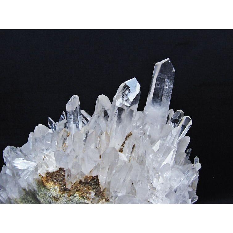 5.7Kg 水晶 クラスター マダガスカル産 台座付属 原石 送料無料 192