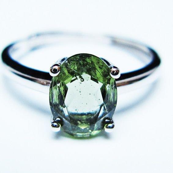 モルダバイト　指輪 モルダバイト リング モルダウ石 指輪 フリーサイズ 13号 一点物 送料