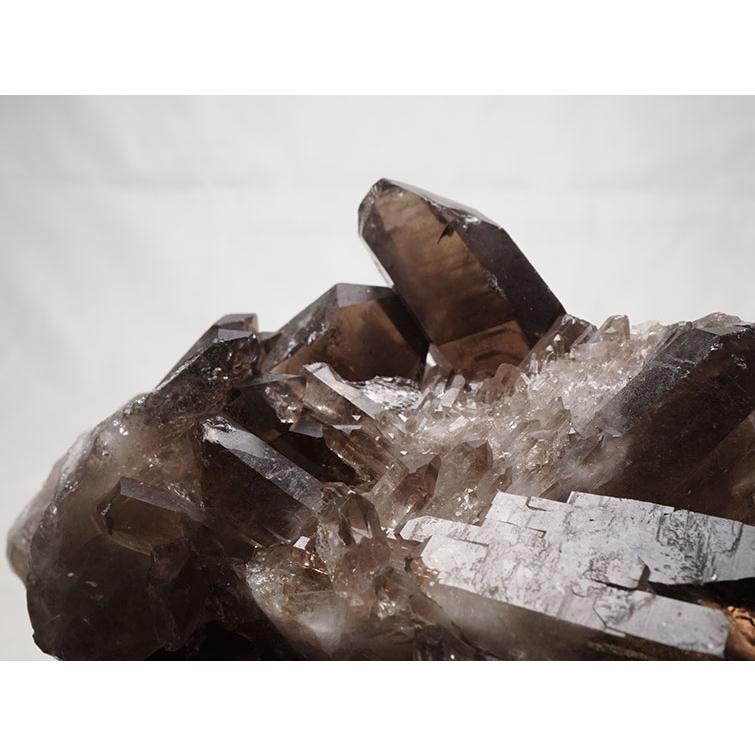 2.8Kg スモーキークォーツ クラスター 原石 煙水晶 モリオン 黒水晶 