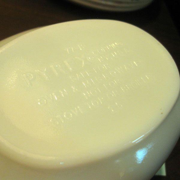 PYREX オールドパイレックス クレイジーデイジー グレイビー PYREX オールドパイレックス クレイジーデイジー グレイビー