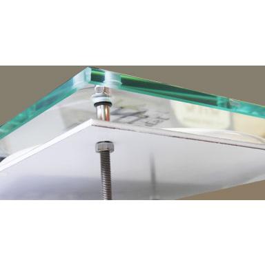 （ガラス&陶器表札） ガラスと陶器を重ね合わせたタイプの正方形表札です。正方形 GK7 サイズ：約180×180×18mm |  | 17
