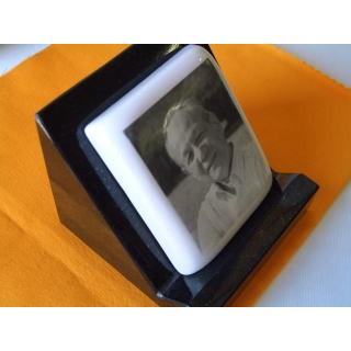 遺影写真陶板 想ひ出    陶板サイズ：縦7×横6cm 写真サイズ：5.8×4.7cm |  | 03