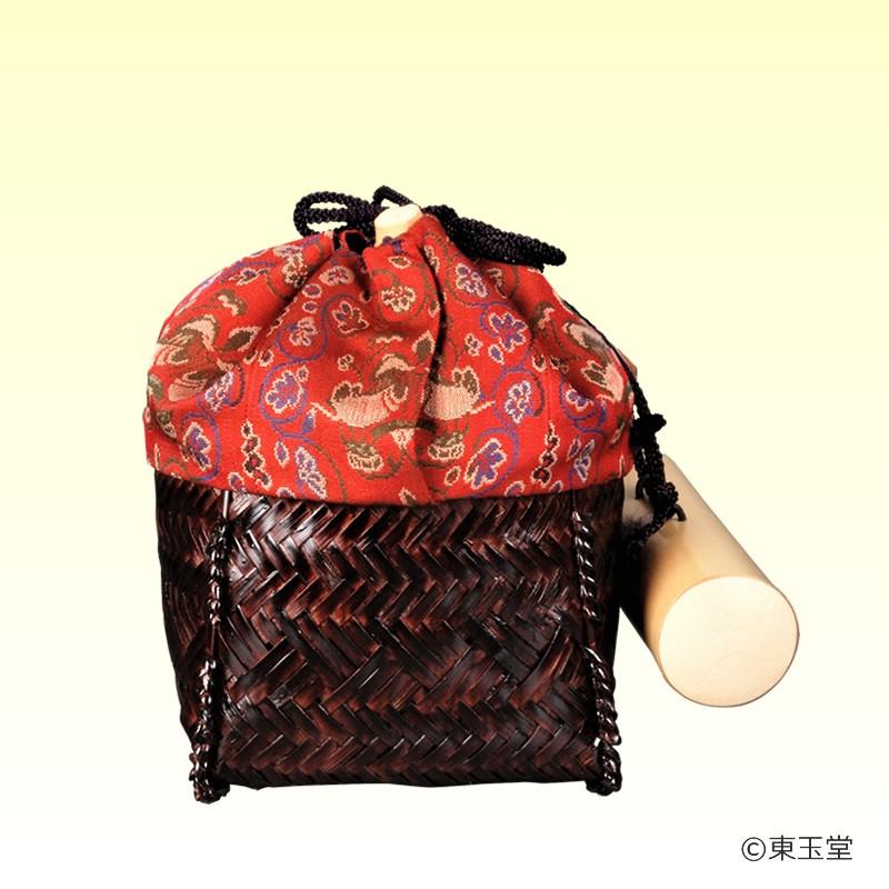 御幸籠セット 鴛鴦紋 （茶碗2種類、野点茶筅、折茶杓、棗、茶巾、根付 
