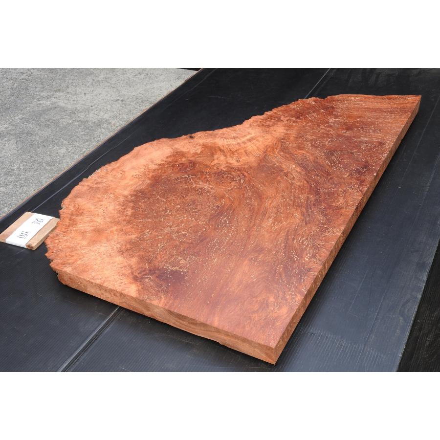 花梨 カリン 一枚板 幅上部250〜600×厚み38×長さ最大960mm 片耳 花梨 カリン 一枚板 幅上部250〜600×厚み38×長さ最大960mm 片耳