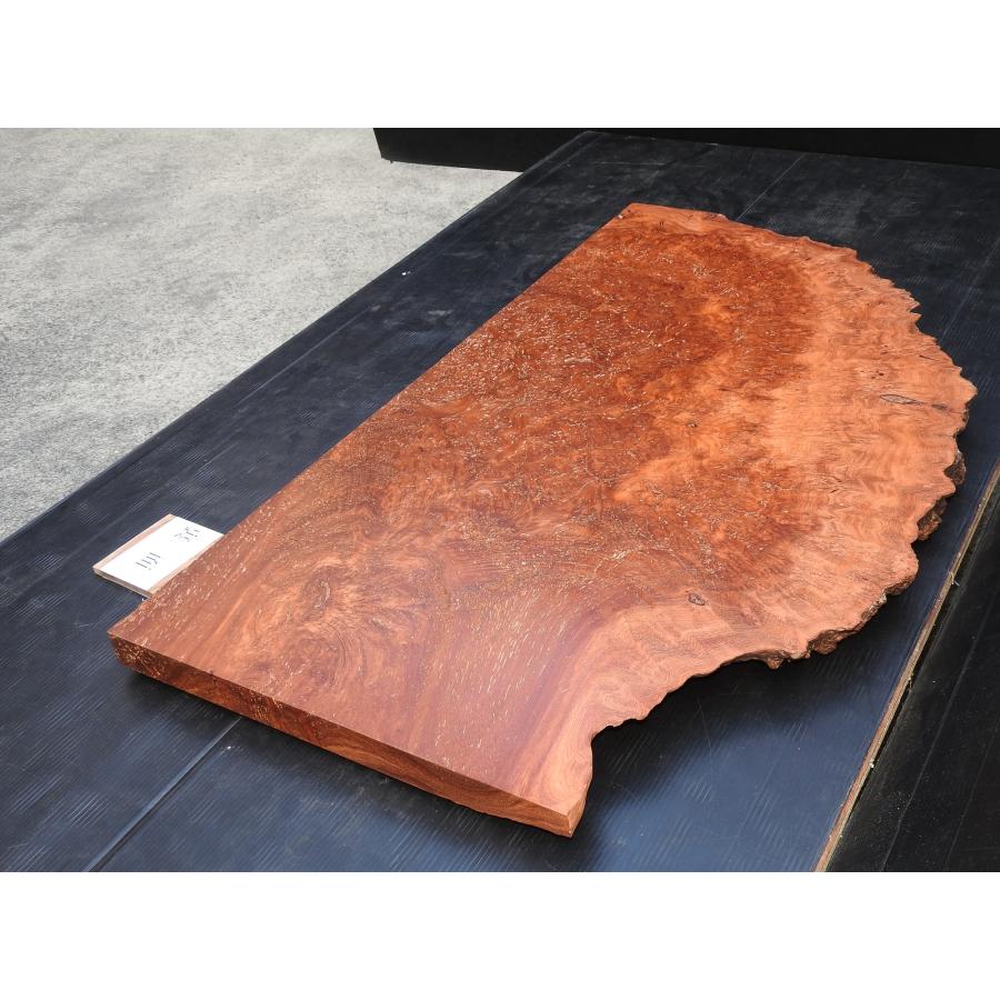 花梨 カリン 一枚板 変形 350〜590×40×1000mm 送料無料 かりんの 花梨 カリン 一枚板 変形 350〜590×40×1000mm 送料無料 かりんの
