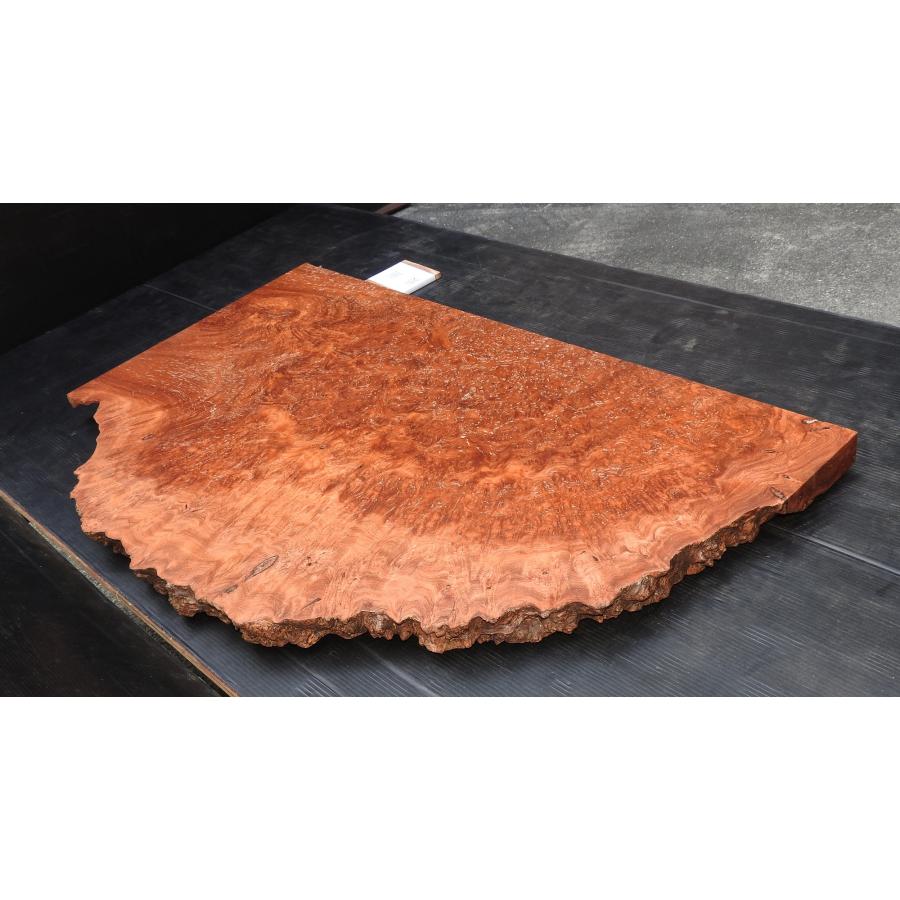 花梨 カリン 一枚板 変形 350〜590×40×1000mm 送料無料 かりんの 花梨 カリン 一枚板 変形 350〜590×40×1000mm 送料無料 かりんの