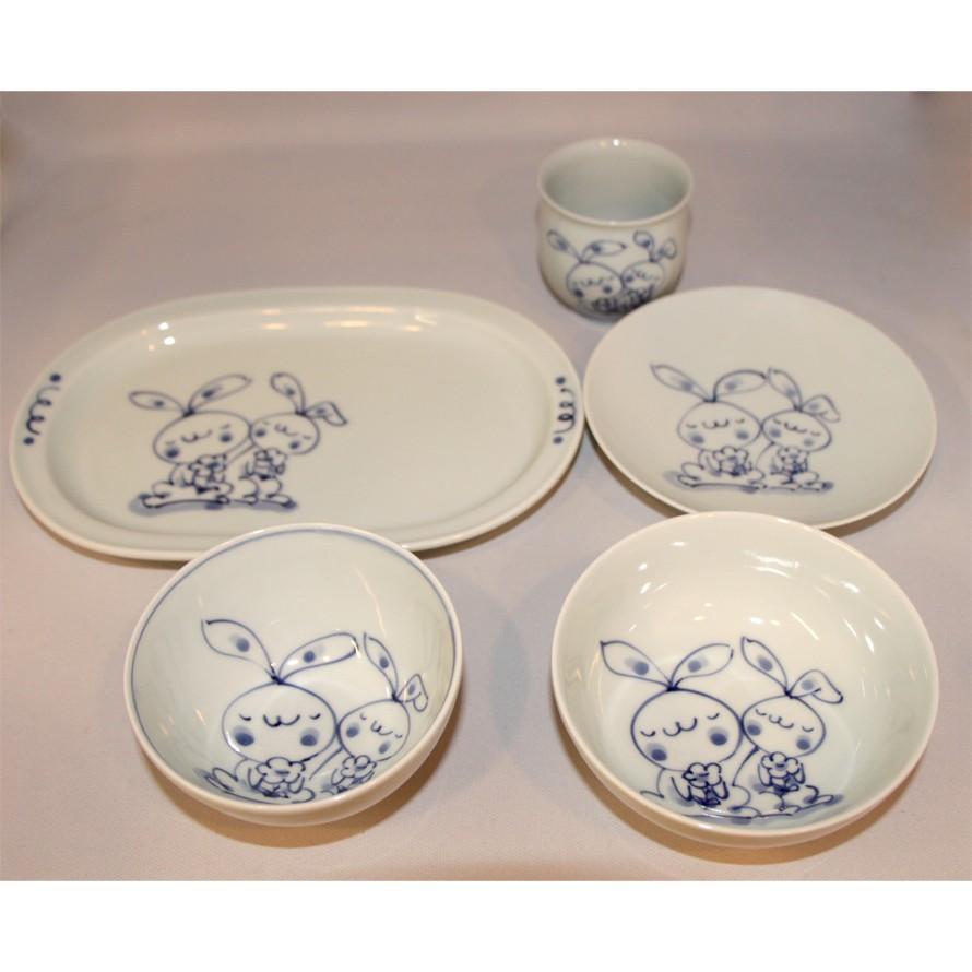 国内配送 有田焼 名前入り 子供食器 青花の子供食器 うさぎ 5点セット 在庫あり 即納 Altammamfactory Com Jo
