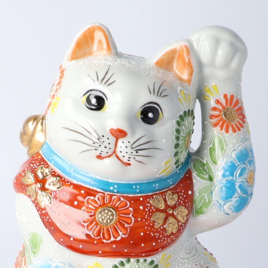 九谷焼 6.5号 招き猫 盛金花尽くし (左) 座布団付 縁起置物 花 九谷焼 6.5号 招き猫 盛金花尽くし (左) 座布団付 縁起置物 花
