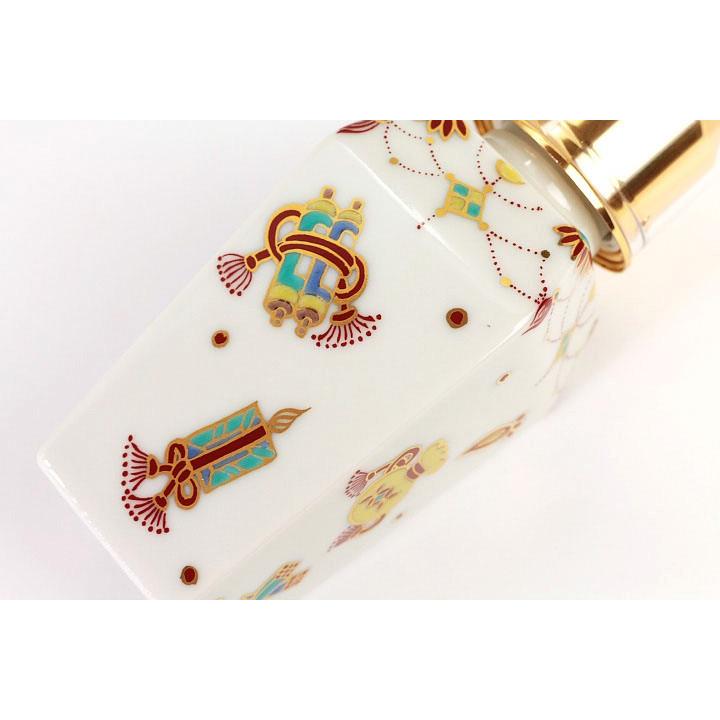 ◎ 九谷焼のスプレーボトル 九谷焼 スプレーボトル 宝尽くし スプレー容器 香水ボトル 化粧