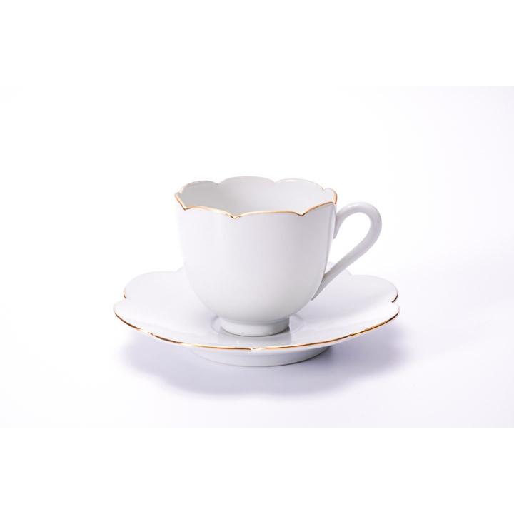 九谷焼 花形カップアンドソーサー白磁/宮腰徳二 化粧箱入り : 使う