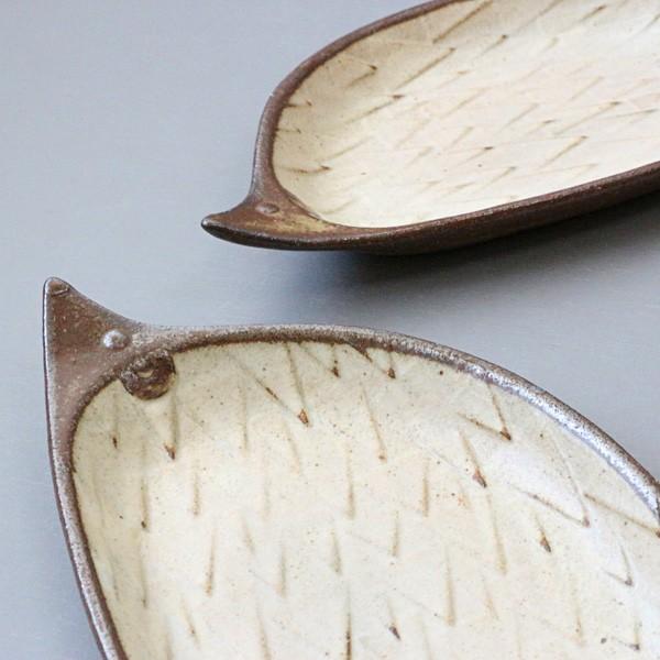 よしざわ窯 益子焼 oldwhite ハリネズミザラ 中皿 : TOURBILLONヤフー